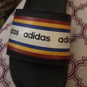 Size 9 women’s adidas sandals .
